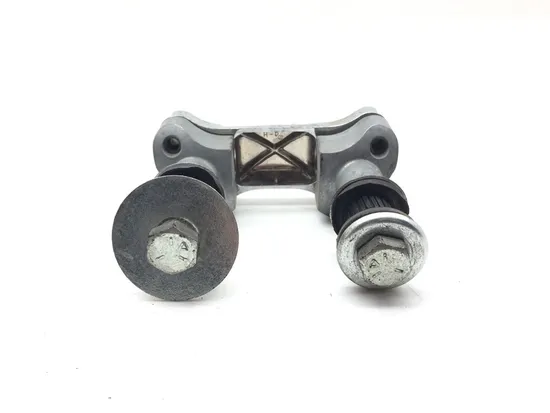 Handle Bar Mount Clamps 2006 Harley-Davidson Road King Custom FLHRS 3086 x