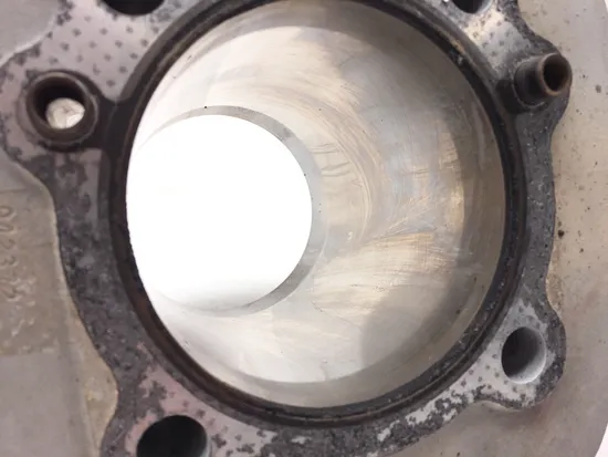 Front Rear Cylinder Jugs w Pistons 2007 Harley Dyna Super Glide FXD 3049 x