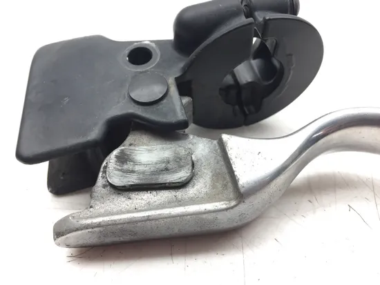 Clutch Perch 2011 Harley-Davidson Electra Glide Ultra Limited FLHTK 3066 x