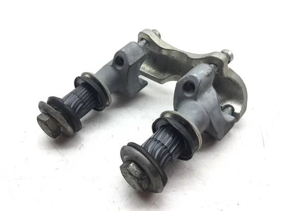 Handle Bar Mount Clamps 2011 Harley Electra Glide Ultra Limited FLHTK 3066