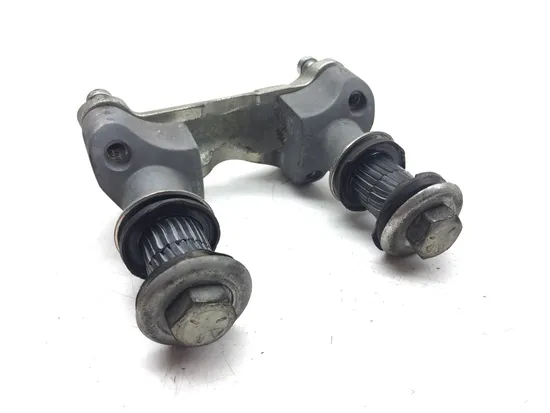 Handle Bar Mount Clamps 2011 Harley Electra Glide Ultra Limited FLHTK 3066