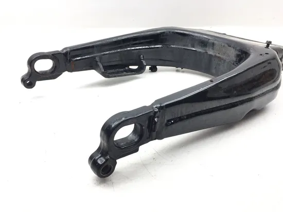 Swing Arm Swingarm 2011 Harley-Davidson Electra Glide Ultra Limited FLHTK 3066 x