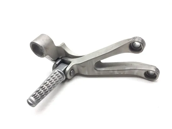 Right Rear Back Passenger Peg Bracket Side 2005 Kawasaki ZZR600 3090