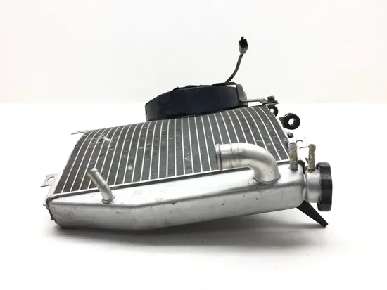 Radiator Cooling Front Fluid with Fan 2005 Kawasaki ZZR600 3090 x