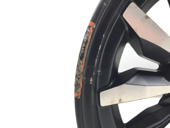 14 Front Wheel A 2016 Yamaha YXZ1000R 3057 x