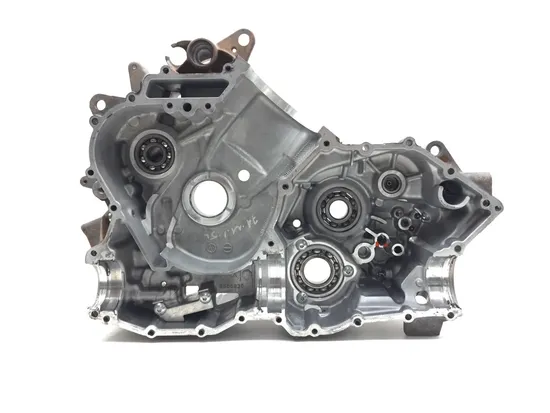 Engine Left Right Center Cases Case 2022 Can-Am Commander 700 4x4 XT 3106 PARTS