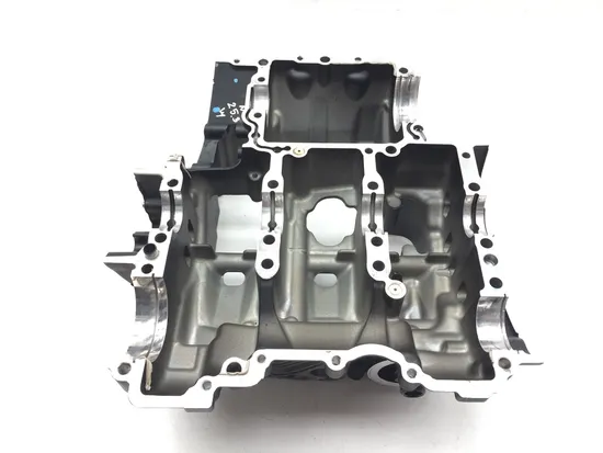 Upper Lower Center Cases Case 2018 Triumph Street Triple R ABS 3108 x