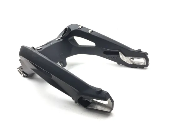 Swing Arm Swingarm 2018 Triumph Street Triple R ABS 3108