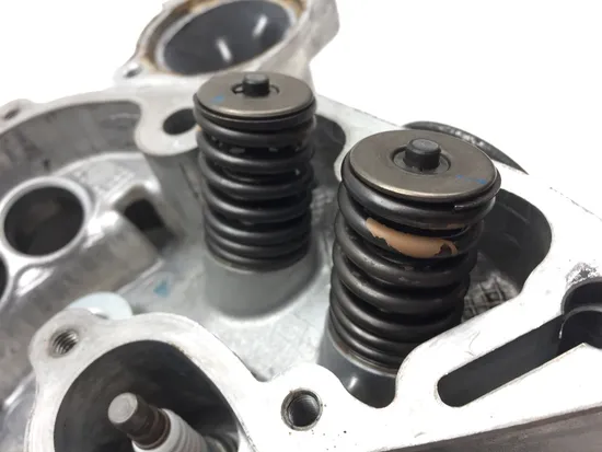 Engine Cylinder Head Complete W Valves 2017 Honda Pioneer 700 SXS700M2D 3105 3