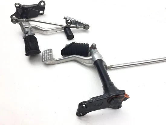 Left Right Forward Controls 2000 Harley-Davidson Sportster 1200 XLH1200 3109 x