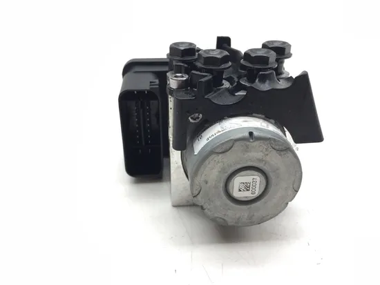 ABS Pressure Pump 2018 Triumph Street Triple R ABS 3108