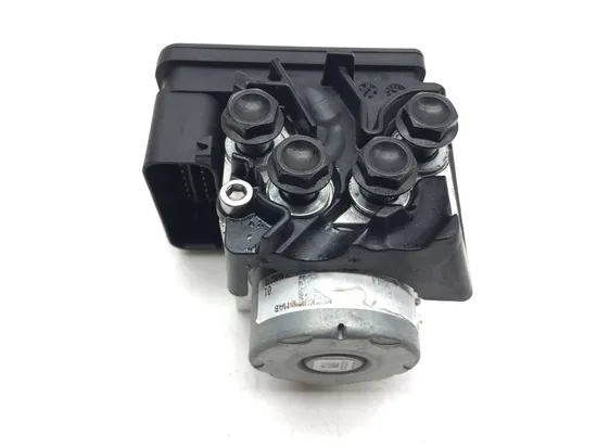 ABS Pressure Pump 2018 Triumph Street Triple R ABS 3108