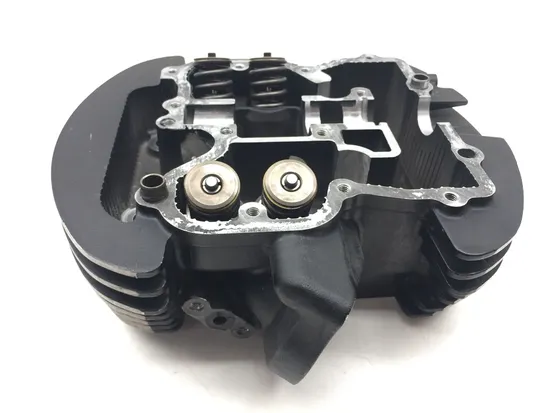 Engine Cylinder Head Complete Rear 2005 Suzuki Boulevard C50 3111 x