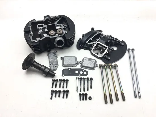 Engine Cylinder Head Complete Rear 2005 Suzuki Boulevard C50 3111 x