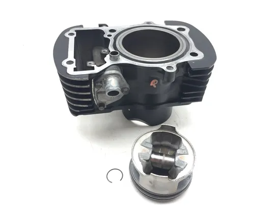 Engine Cylinder Jug W Piston Rear 2005 Suzuki Boulevard C50 3111