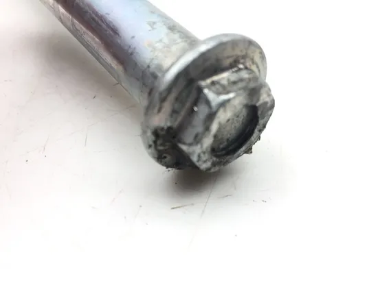 Rear Wheel Axle 2005 Suzuki Boulevard C50 3111