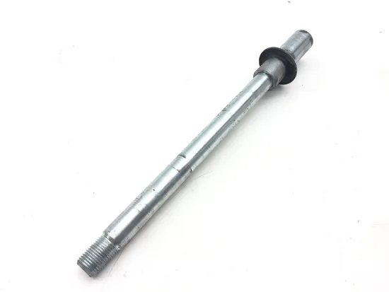 Front Wheel Axle 2005 Suzuki Boulevard C50 3111