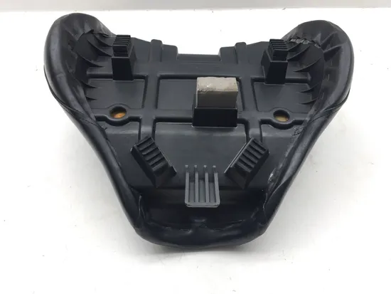 Front Seat Rider Driver Pad Cushion 2005 Suzuki Boulevard C50 3111