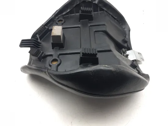 Front Seat Rider Driver Pad Cushion 2005 Suzuki Boulevard C50 3111