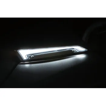 Kuryakyn Chrome Tracer Windshield Trim w Lights