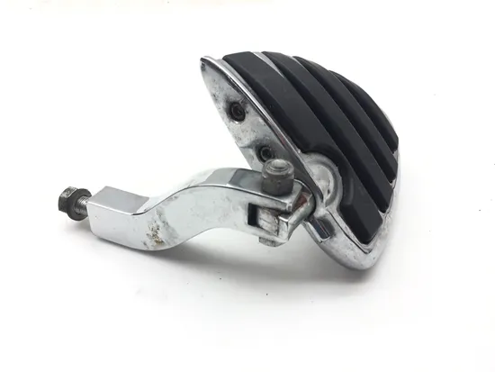 Right Rear Back Passenger Peg Bracket Side 2003 Dyna Wide Glide FXDWG 3129