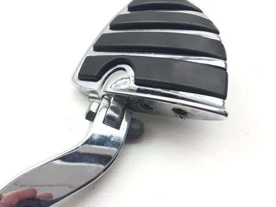 Right Rear Back Passenger Peg Bracket Side 2003 Dyna Wide Glide FXDWG 3129