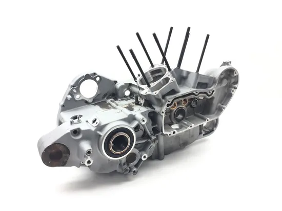 Engine Left Right Center Cases 2011 Harley Sportster 883 Super Low XL883L 3125 x