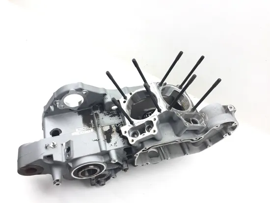 Engine Left Right Center Cases 2011 Harley Sportster 883 Super Low XL883L 3125 x