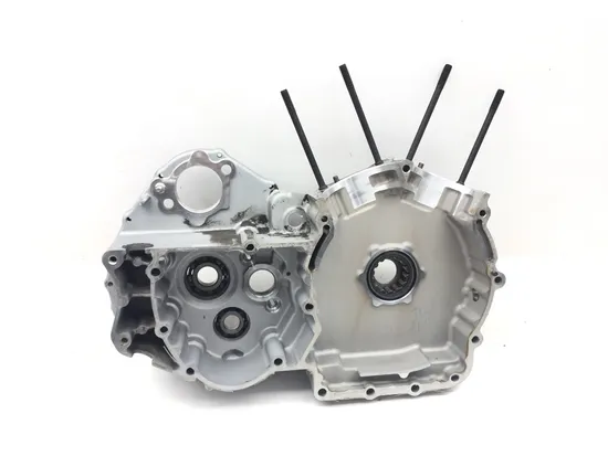 Engine Left Right Center Cases 2011 Harley Sportster 883 Super Low XL883L 3125 x