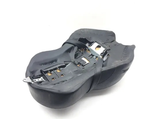 Seat 2011 Harley-Davidson Sportster 883 Super Low XL883L 3125