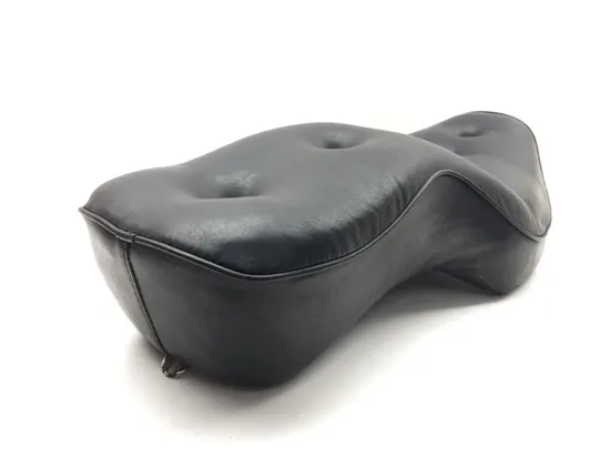 Seat 2005 Harley-Davidson Sportster 1200 Custom XL1200C 3134 x