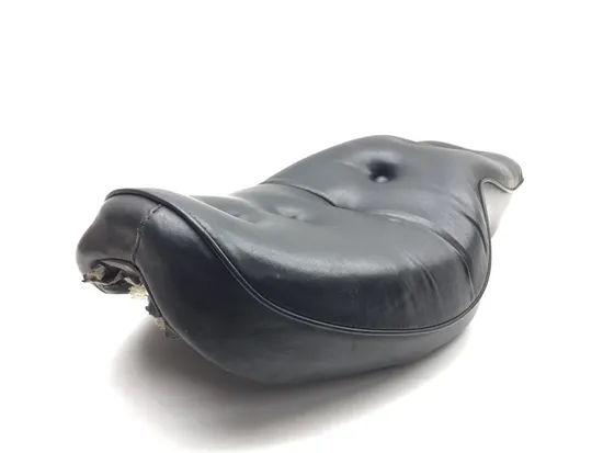 Seat 2005 Harley-Davidson Sportster 1200 Custom XL1200C 3134 x