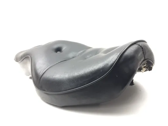 Seat 2005 Harley-Davidson Sportster 1200 Custom XL1200C 3134 x