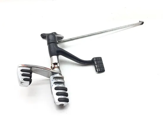 Left Right Forward Controls 2007 Harley Sportster 1200 Custom XL1200C 3133 x