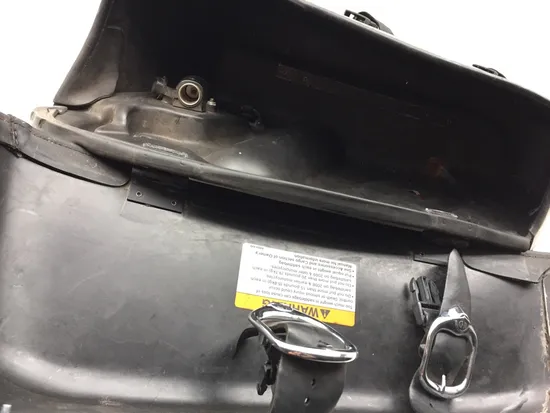 Saddlebags 2009 Harley-Davidson Road King FLHR 3135 x