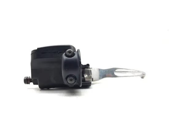 Front Brake Master Cylinder 2009 Harley-Davidson Road King FLHR 3135 x