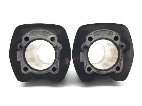 Front Rear Cylinder Jugs w Pistons 2005 Harley Dyna Wide Glide FXDWG 3147