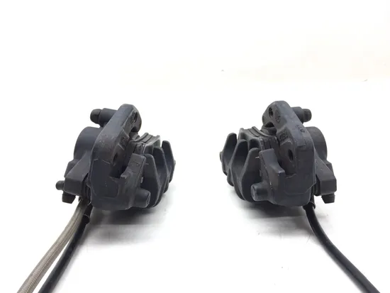 Left Right Front Brake Calipers Pads Set 2009 BMW F800GS 3131