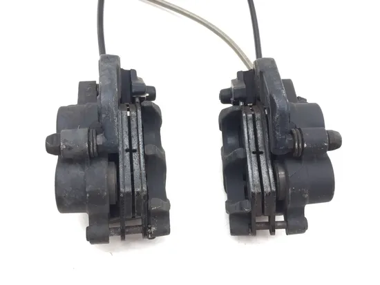 Left Right Front Brake Calipers Pads Set 2009 BMW F800GS 3131