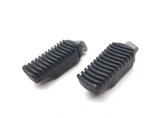 Left Right Set Passenger Peg Bracket 2009 BMW F800GS 3131 x