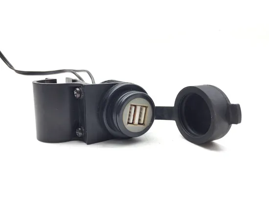 USB Chrager 2009 BMW F800GS 3131