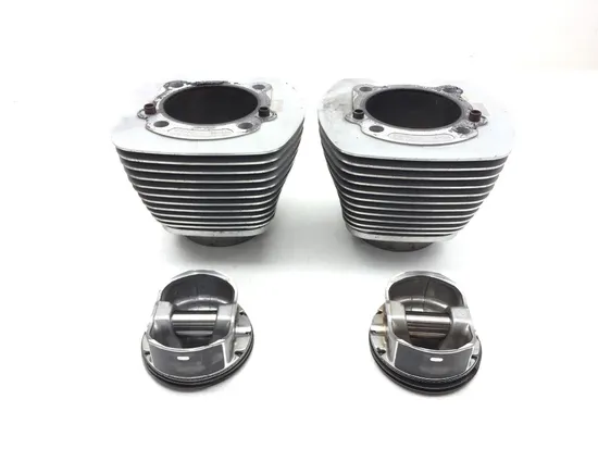 Front Rear Cylinder Jugs w Pistons 2007 Harley Softail Standard FXST 3156 x 1