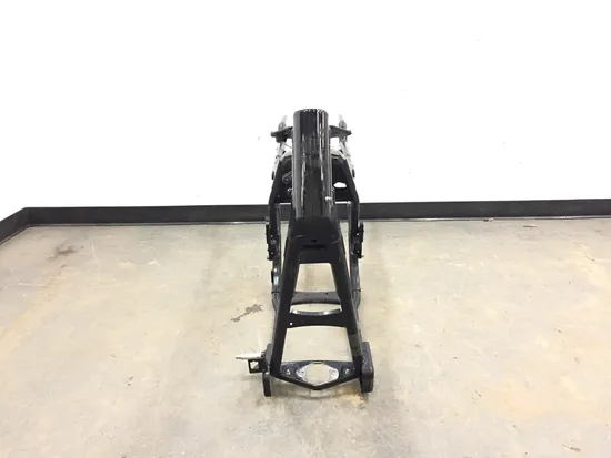 Main Frame Chassis 2004 Harley Electra Glide Ultra Classic EFI FLHTCUI 3164 x