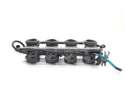 Throttle Body with Injectors 2003 Suzuki Hayabusa GSX1300R 3159 x