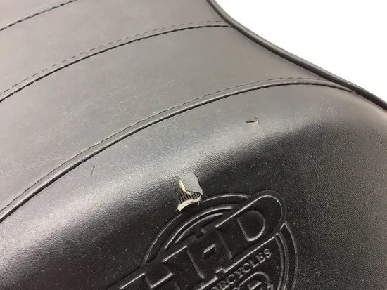 Seat 2002 Harley-Davidson Dyna Super Glide FXD 3162 x