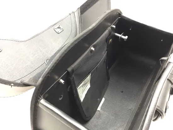 Saddlebags 2002 Harley-Davidson Dyna Super Glide FXD 3162