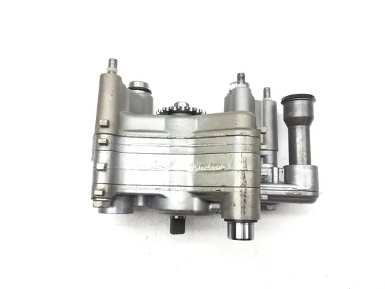 Engine Oil Pump Assembly 2018 Honda Pioneer 700-4 SXS700M4D Deluxe 3142