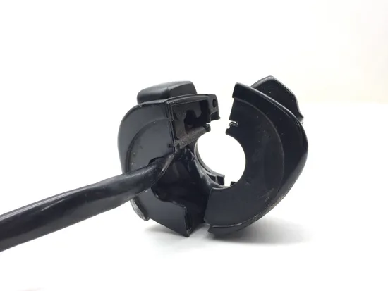 Left Headlight Bar Switch 2005 Harley Sportster 1200 Custom XL1200C 3157 x