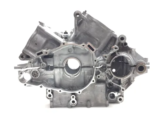 Upper Lower Center Cases Case 2004 Honda RC51 3127 x