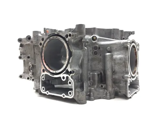 Upper Lower Center Cases Case 2004 Honda RC51 3127 x